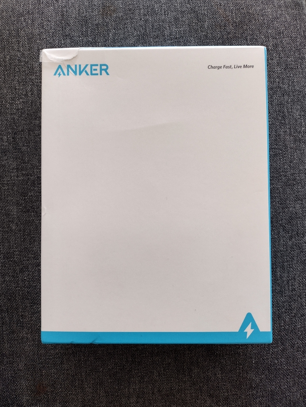 Anker Portable PowerPoint Charger - Picture 6 of 8